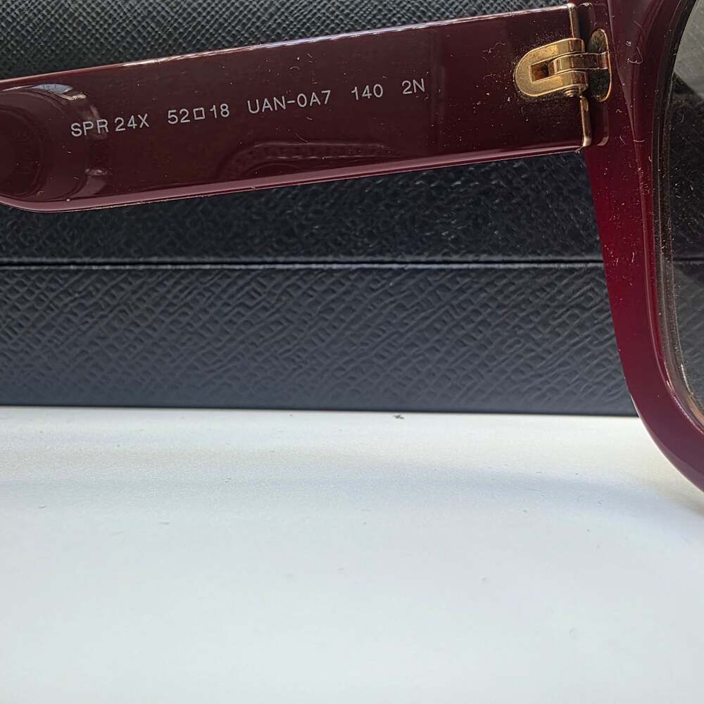 321 Prada Women's Red Polarized Rectangle Sunglasses Shades Size 52-18-140 - Picture 5 of 6
